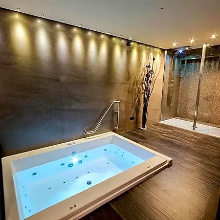 Incontro Hotel 4*