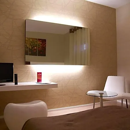 Incontro Hotel 4*
